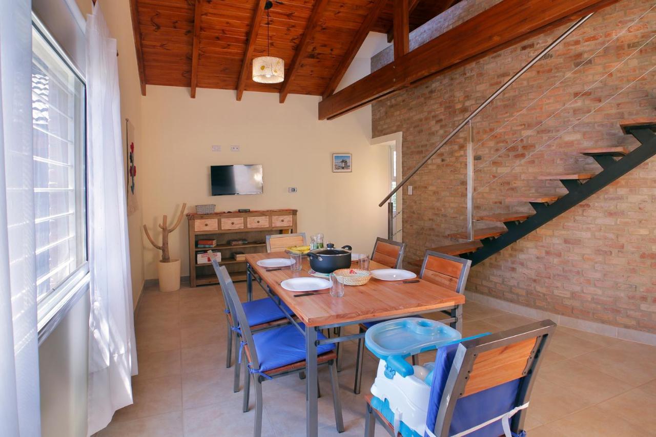 Casa Arboles De Tala Con Parque Amplio * Villa General Belgrano