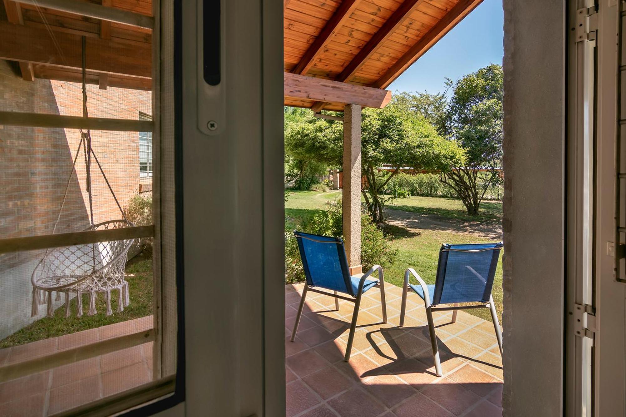 Casa Arboles De Tala Con Parque Amplio Villa General Belgrano
